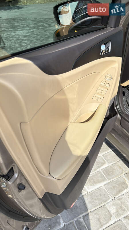 Седан Hyundai Sonata 2013 в Каменец-Подольском