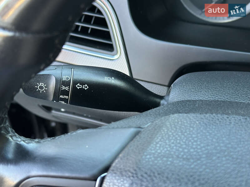 Седан Hyundai Sonata 2015 в Одессе