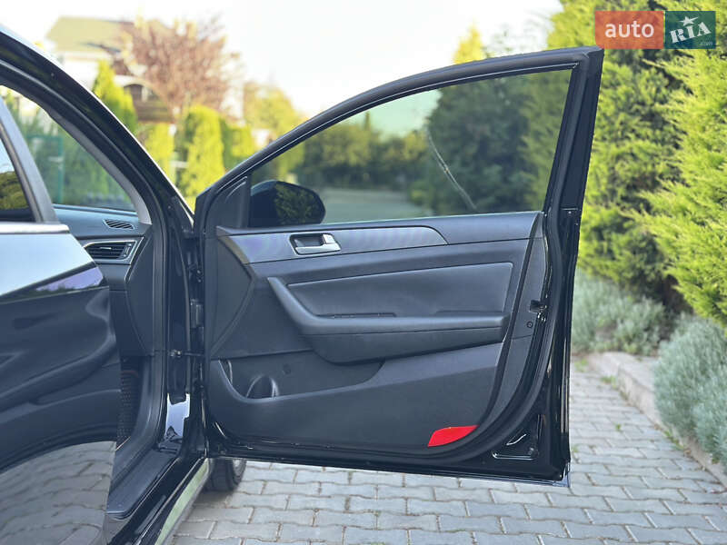 Седан Hyundai Sonata 2015 в Одессе