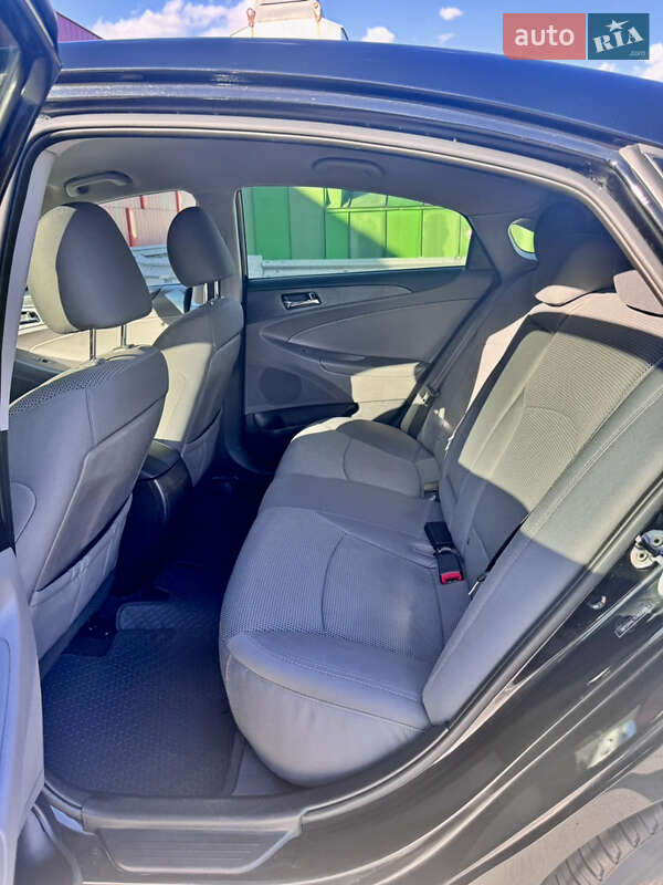Седан Hyundai Sonata 2013 в Киеве