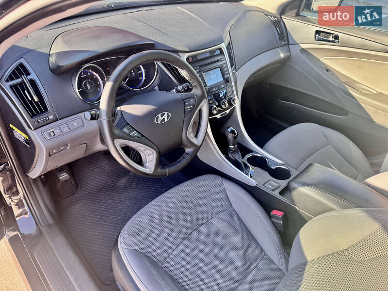 Седан Hyundai Sonata 2013 в Киеве