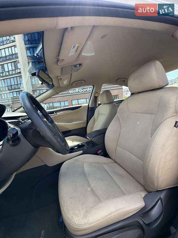 Седан Hyundai Sonata 2014 в Чорноморську