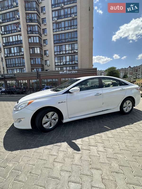 Седан Hyundai Sonata 2014 в Чорноморську