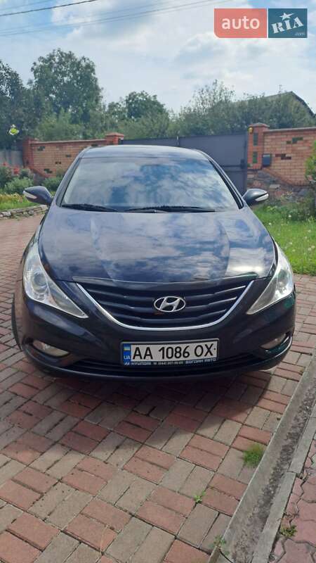Hyundai Sonata 2010