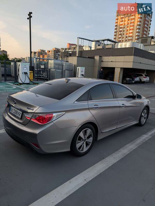 Седан Hyundai Sonata 2012 в Києві