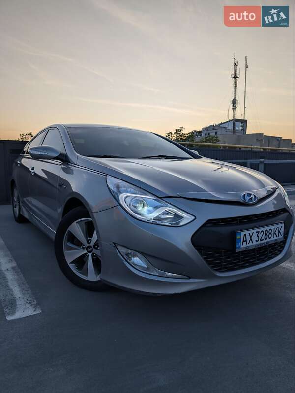 Седан Hyundai Sonata 2012 в Києві