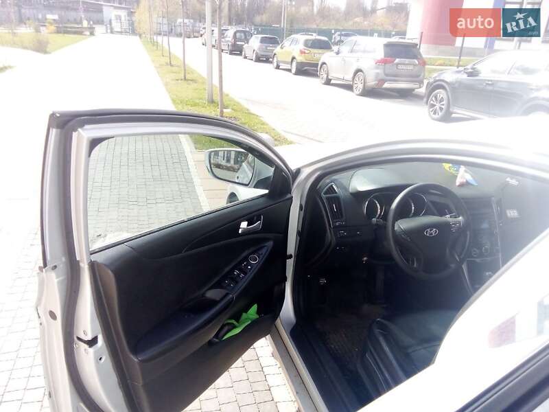 Седан Hyundai Sonata 2013 в Києві