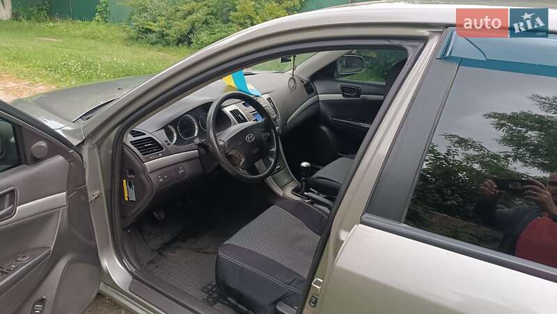 Седан Hyundai Sonata 2008 в Чернигове