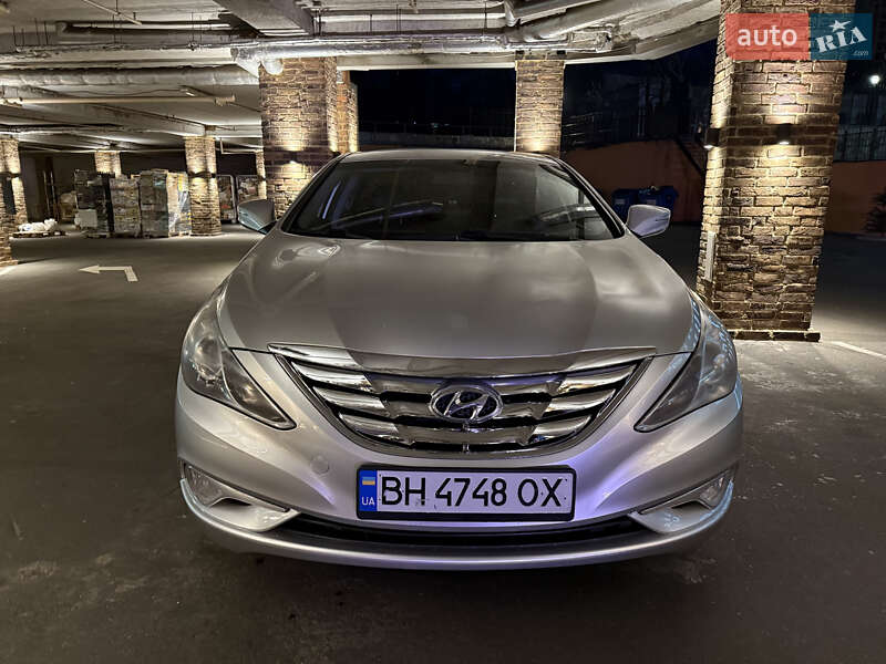 Hyundai Sonata 2013
