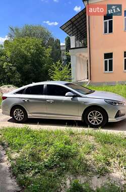 Седан Hyundai Sonata 2017 в 