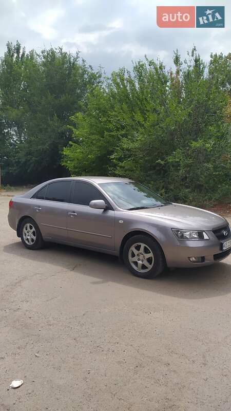 Седан Hyundai Sonata 2005 в Днепре