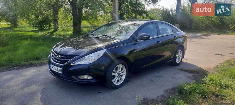 Hyundai Sonata 2011