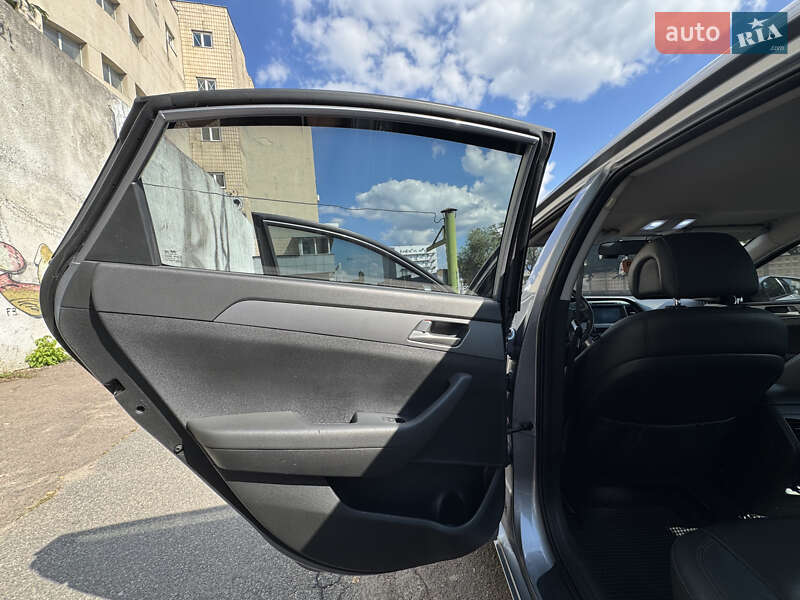 Седан Hyundai Sonata 2016 в Києві