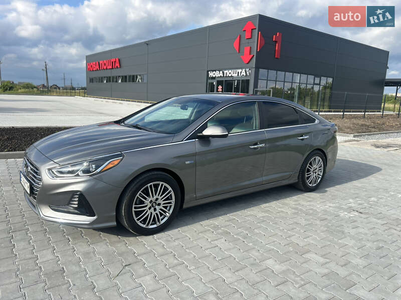 Седан Hyundai Sonata 2018 в Львове