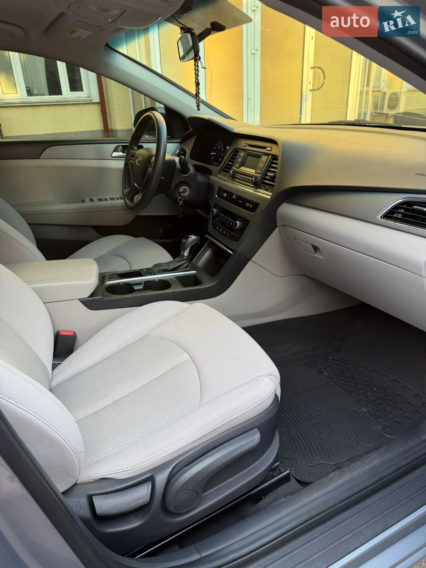 2016 Hyundai Sonata - мініатюра 17