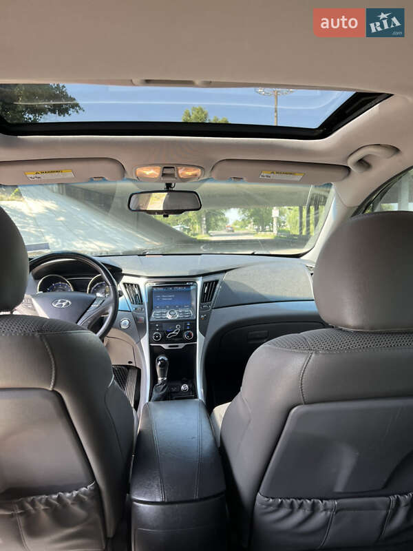 Седан Hyundai Sonata 2013 в Днепре