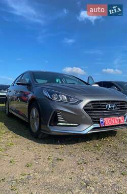 Седан Hyundai Sonata 2018 в Львове