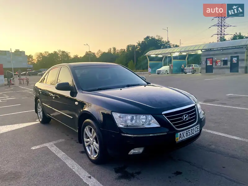 Hyundai Sonata 2010