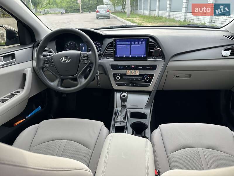 Седан Hyundai Sonata 2015 в Днепре