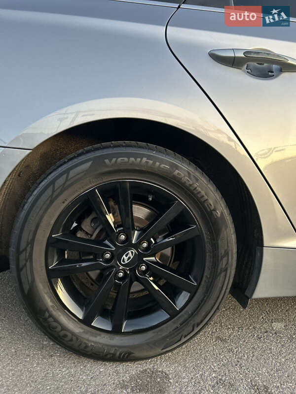 Седан Hyundai Sonata 2015 в Полтаві