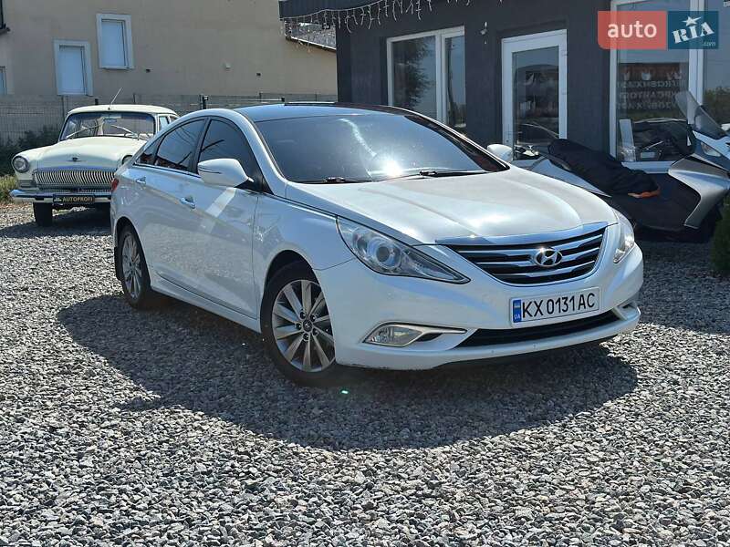 Hyundai Sonata 2013