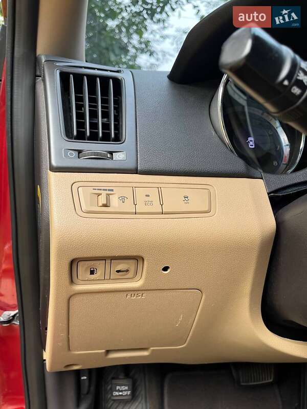 Седан Hyundai Sonata 2012 в Конотопе