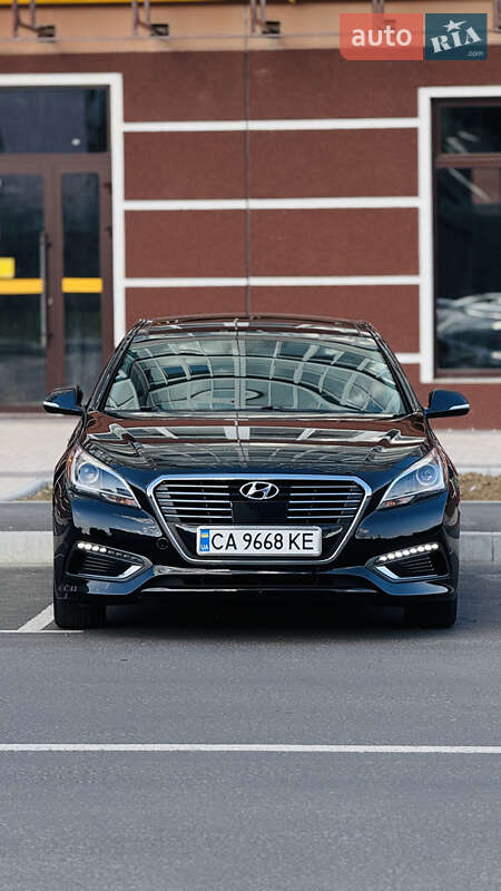 Седан Hyundai Sonata 2016 в Счастливом фото 3 Седан Hyundai Sonata 2016 в Счастливом