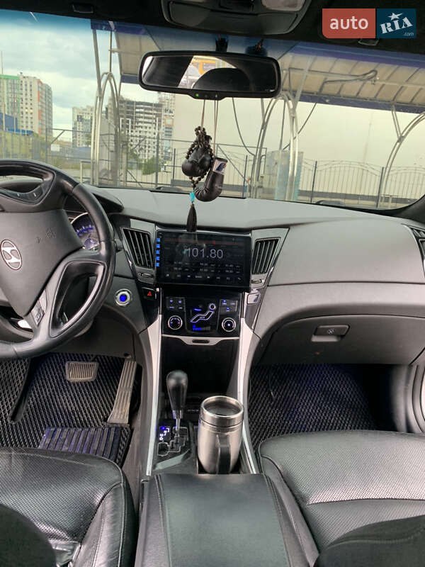 Седан Hyundai Sonata 2010 в Одессе