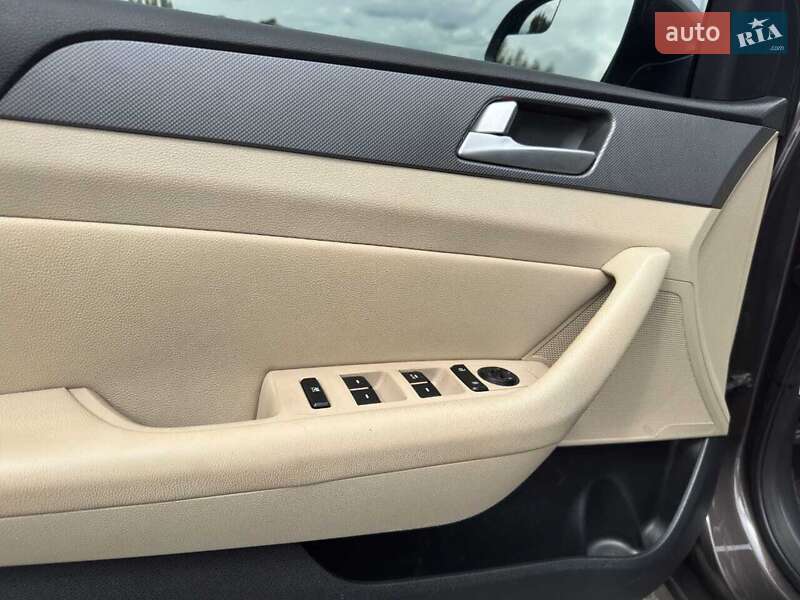 Седан Hyundai Sonata 2015 в Києві фото 6 Седан Hyundai Sonata 2015 в Києві