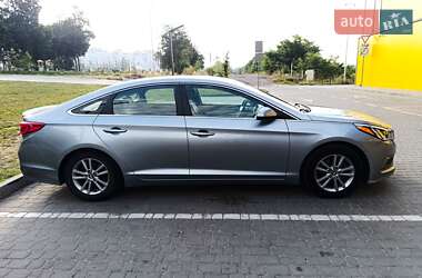 Седан Hyundai Sonata 2015 в Ирпене