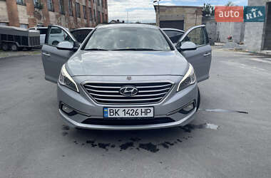 Седан Hyundai Sonata 2016 в Ровно