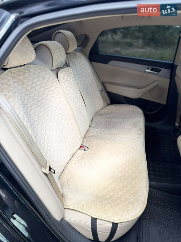 Седан Hyundai Sonata 2016 в Ахтырке