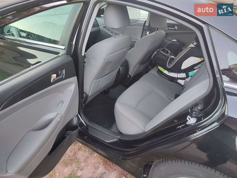 Седан Hyundai Sonata 2013 в Ніжині