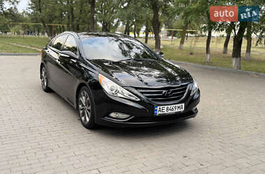 Седан Hyundai Sonata 2014 в Новомосковске