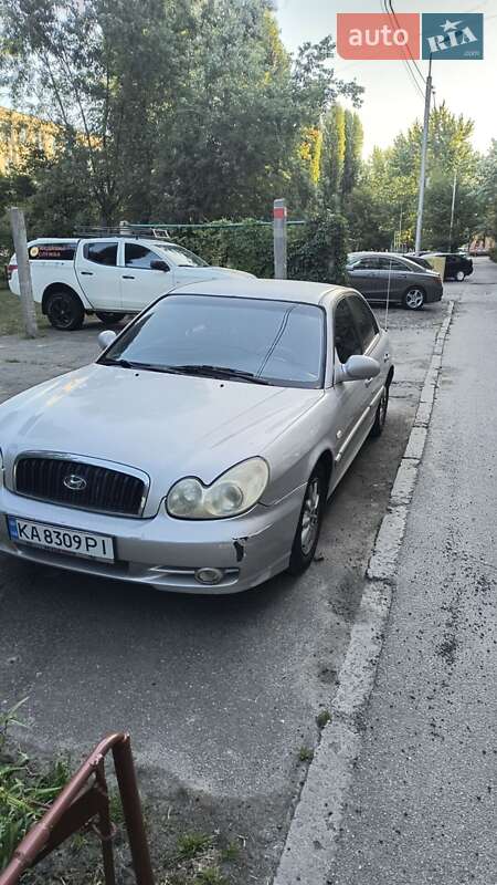 Седан Hyundai Sonata 2004 в Киеве