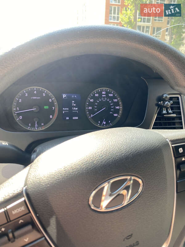 Седан Hyundai Sonata 2017 в Києві