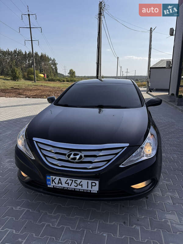 Седан Hyundai Sonata 2011 в Буче