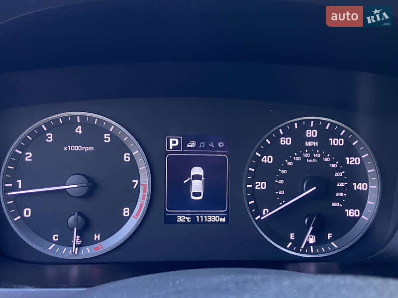 Седан Hyundai Sonata 2015 в Николаеве