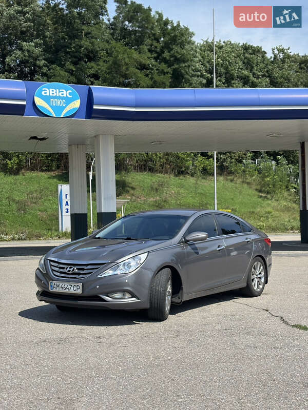 Седан Hyundai Sonata 2011 в Житомирі