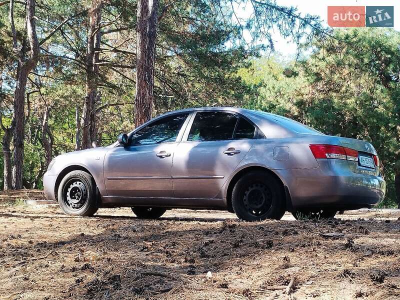 Седан Hyundai Sonata 2005 в Дніпрі
