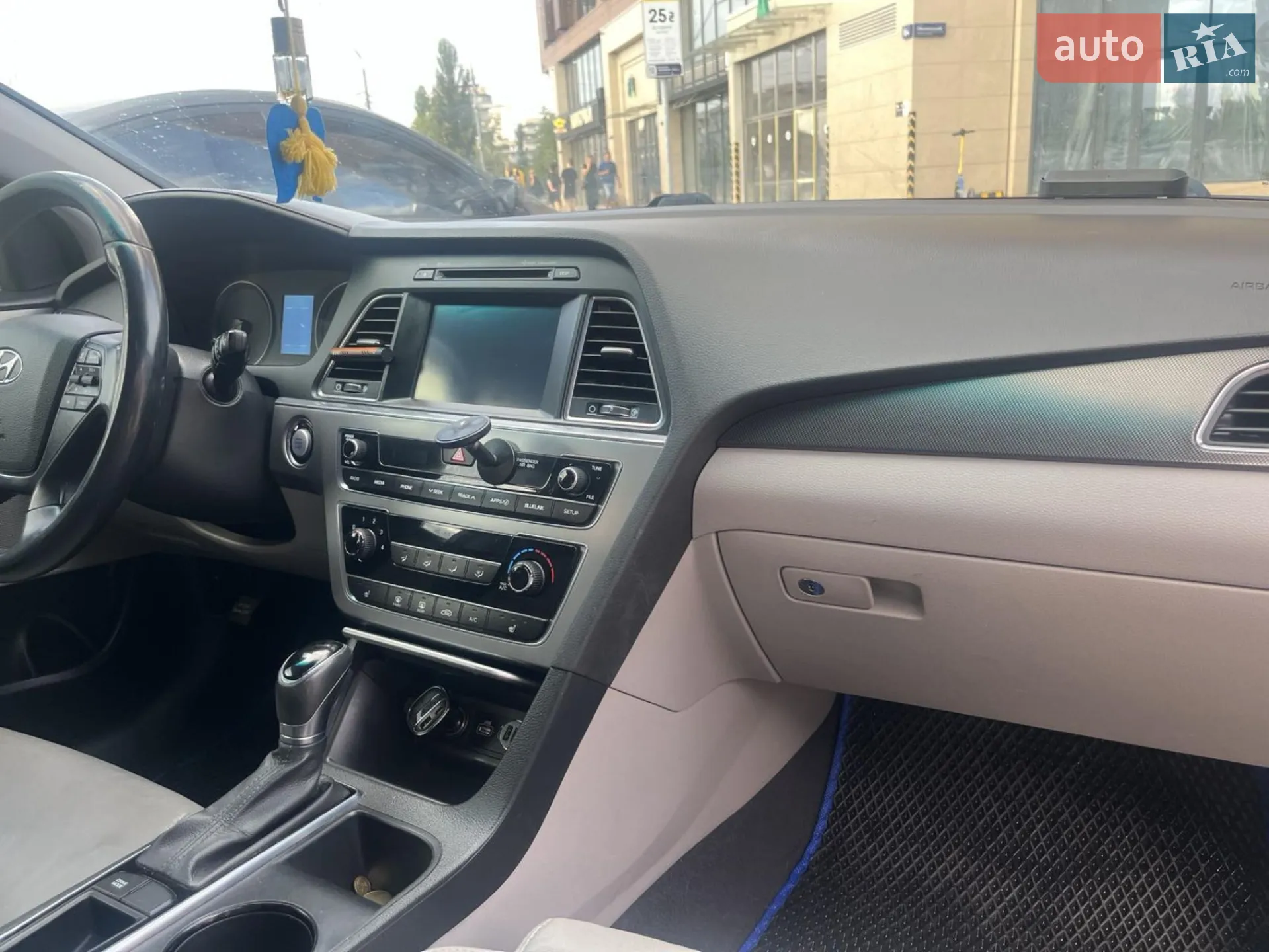 2016 Hyundai Sonata - мініатюра 8