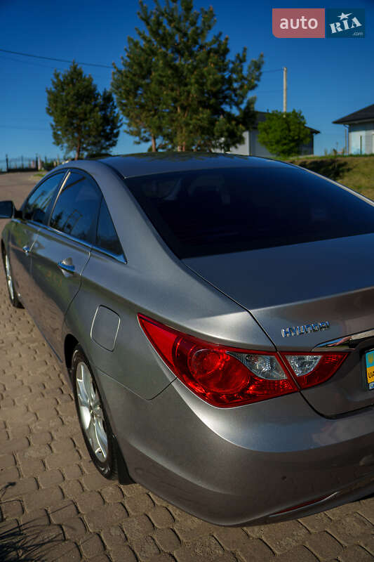 Седан Hyundai Sonata 2012 в Львові
