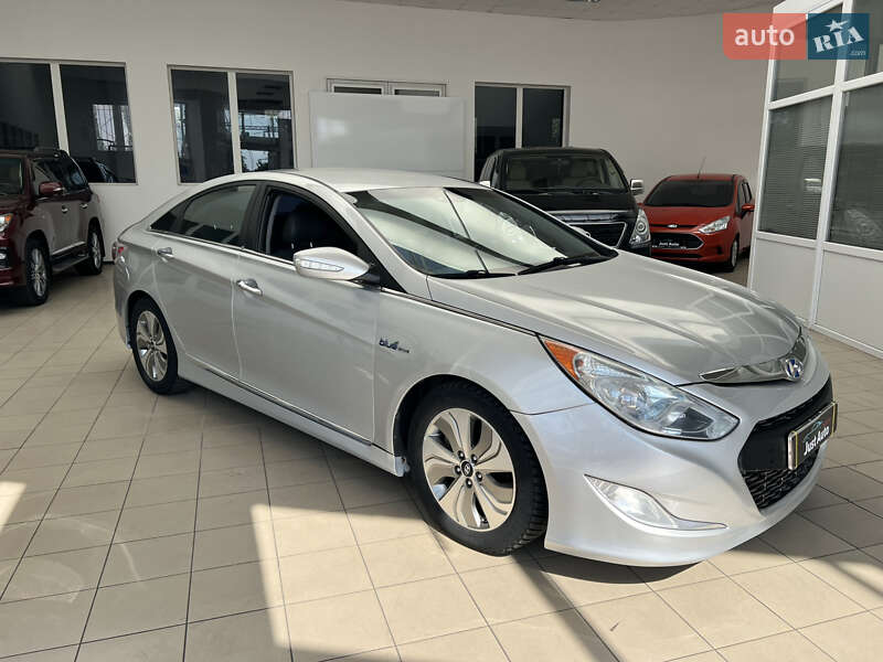 Hyundai Sonata 2013