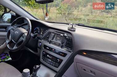 Седан Hyundai Sonata 2015 в 