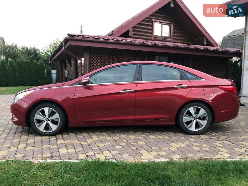Седан Hyundai Sonata 2012 в Ровно