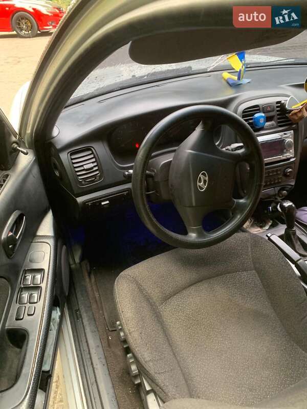 Седан Hyundai Sonata 2003 в Одесі