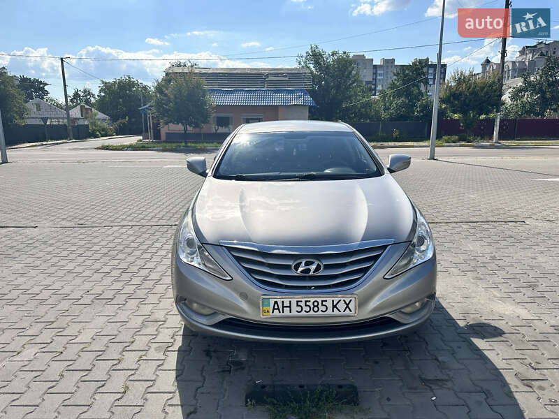 Седан Hyundai Sonata 2011 в Ирпене