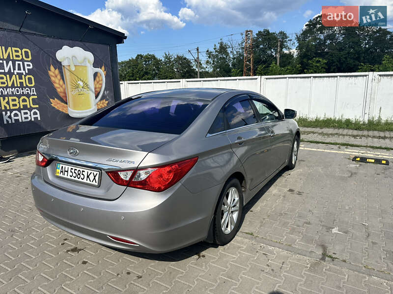 Седан Hyundai Sonata 2011 в Ирпене