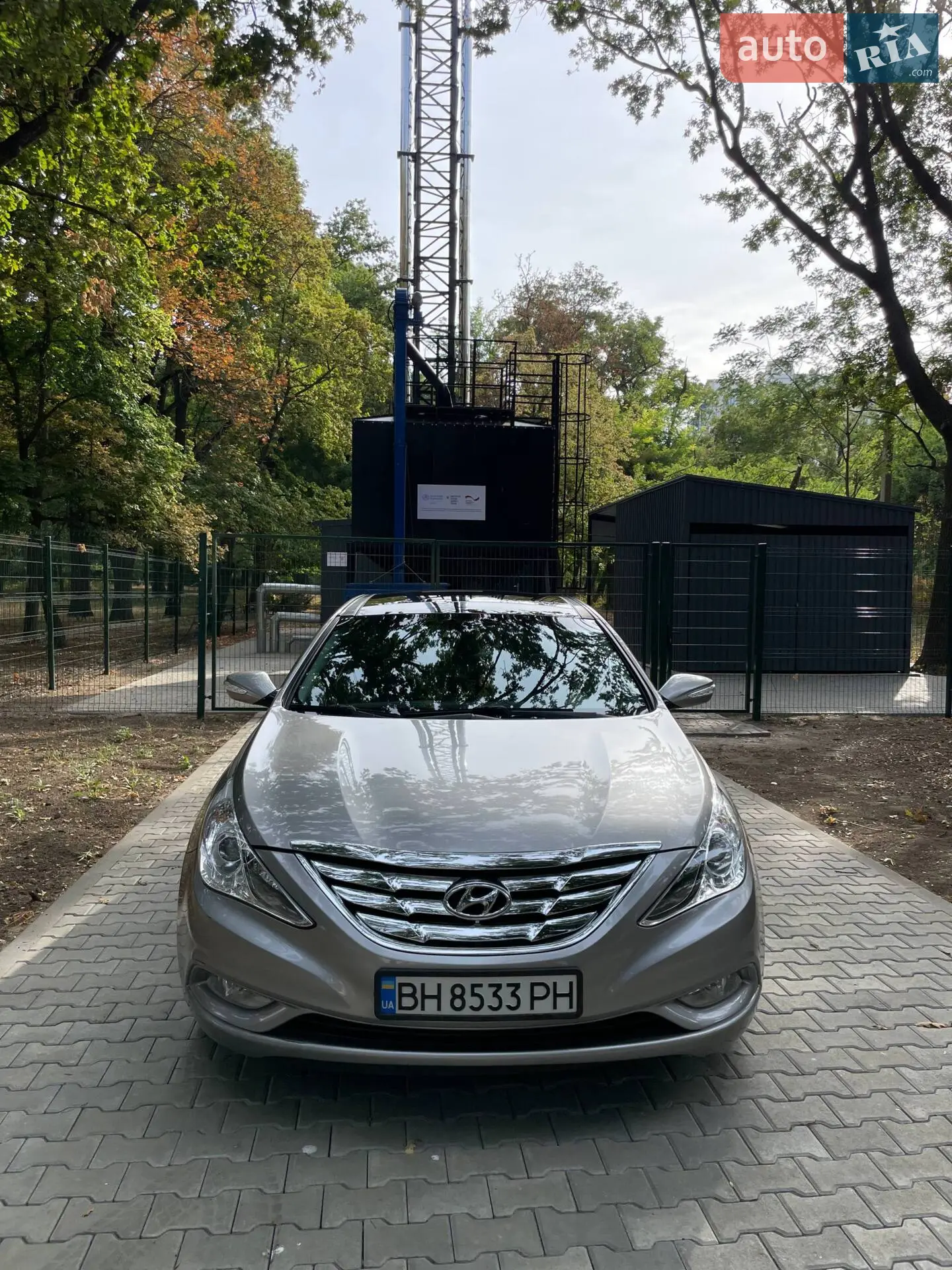 2011 Hyundai Sonata - мініатюра 2