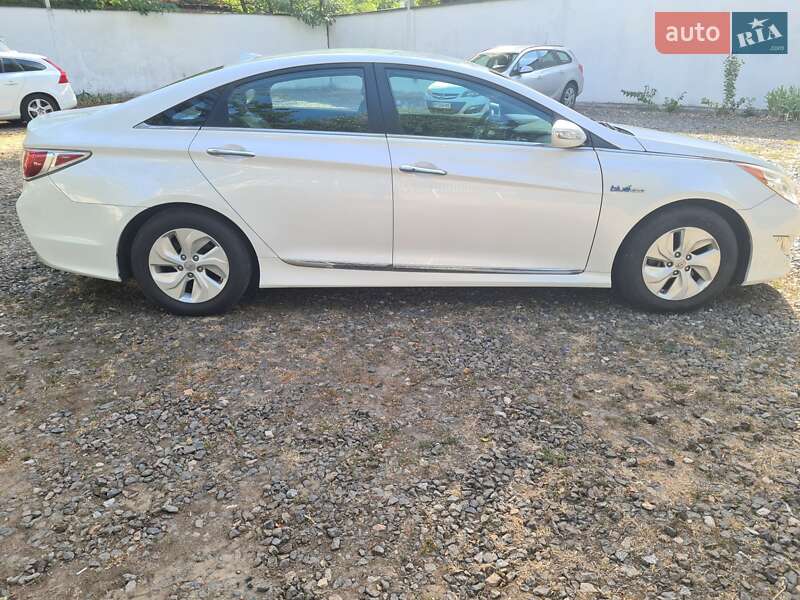 Седан Hyundai Sonata 2013 в Одесі